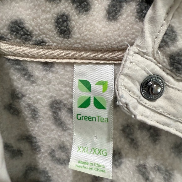 GreenTea Cream and Gray Fleece Jacket - Picture 3 of 4